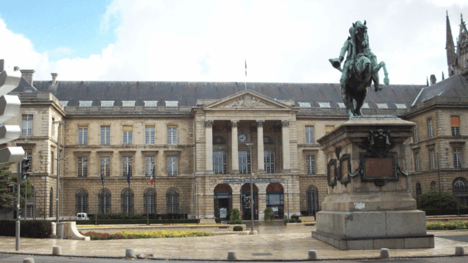Rouen Gourmet Food Walking Tour Discover Normandys Flavors - Unique Selling Points