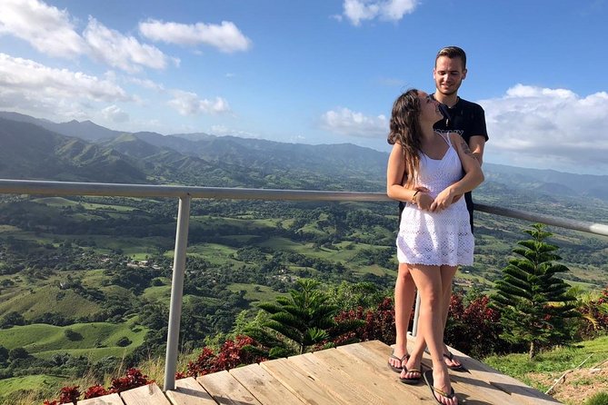 Round Mountain - Scenic Highlights