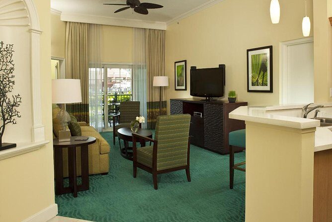 Round trip Airport (LPIA) to Baha Mar, Melia, West Bay St, Cable Beach, Breezes - Key Points