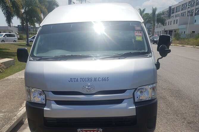 Round-trip Airport Transfer to Hilton Rose Hall Resort & Spa - The Transportation Experience