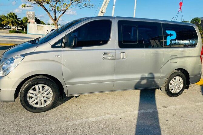 Round Trip Airport Transfers / Uvero Alto / Hotel - What to Expect at the Airport