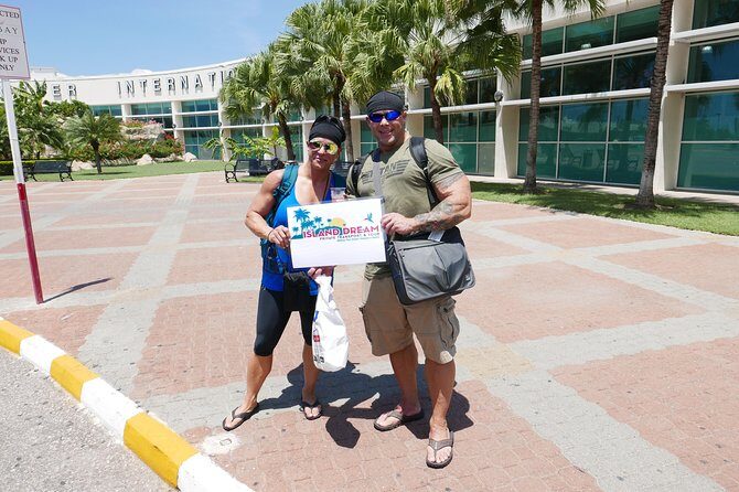 Round Trip Montego Bay Airport Taxi - Grand Palladium - Key Points