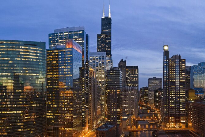 Round Trip Private Transfer Midway Airport MDW to Chicago City - Sum Up