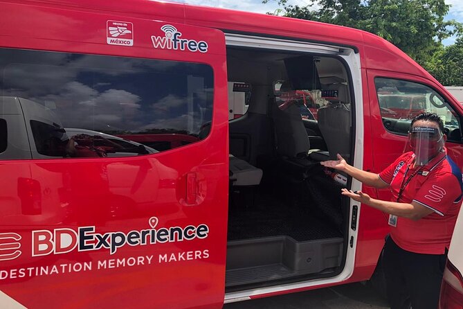 Round Trip Private Transfer Van-Airport-Hotel-Airport-Hotels Uvero Alto - Frequently Asked Questions