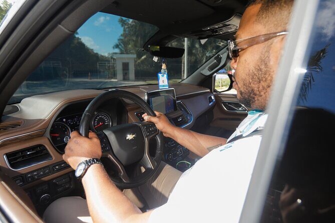 Round trip transfer from Punta Cana Airport to Bávaro - The Benefits of Private, Deluxe Transportation