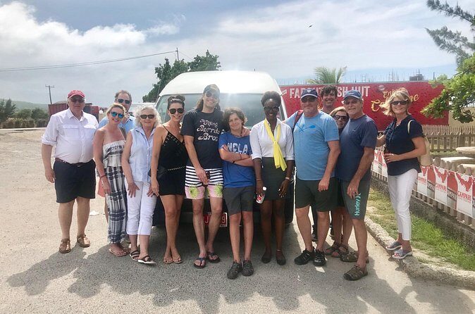 Roundtrip MBJ Airport Transportation to Montego Bay Hotels - The Experience in Action