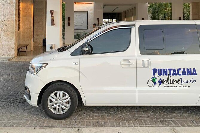Roundtrip private transfer from punta cana airport to bavaro area - Key Points