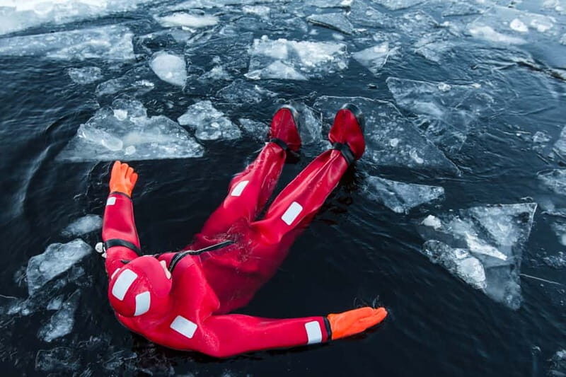 Rovaniemi: Arctic Ice Floating Experience - An In-Depth Look at the Arctic Ice Floating Experience
