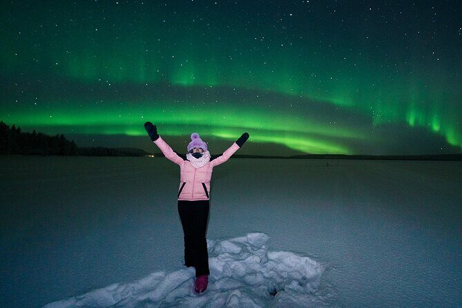 Rovaniemi: Aurora Hunt with Photograph & money back guarantee - FAQ