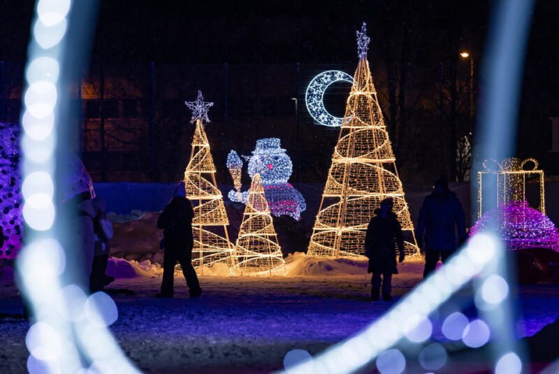 Rovaniemi: SnowGlow Winterpark Entry Ticket - Exciting Winter Activities