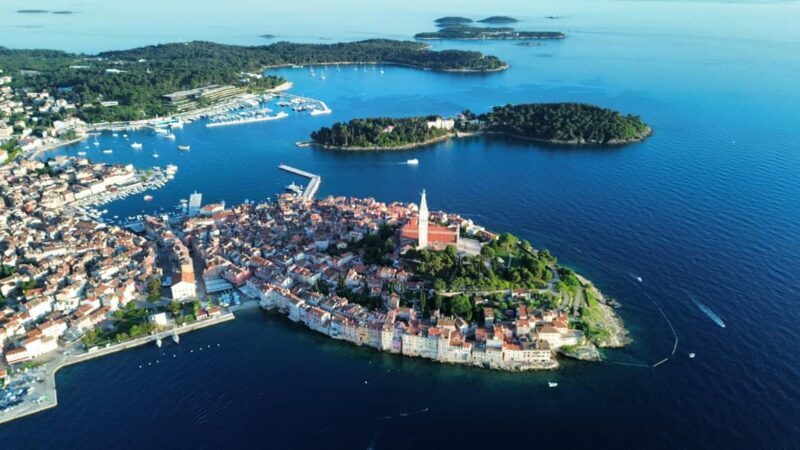 Rovinj: Red Island and Pirate Cave speedboat tour - The Itinerary: What to Expect on This Speedboat Adventure