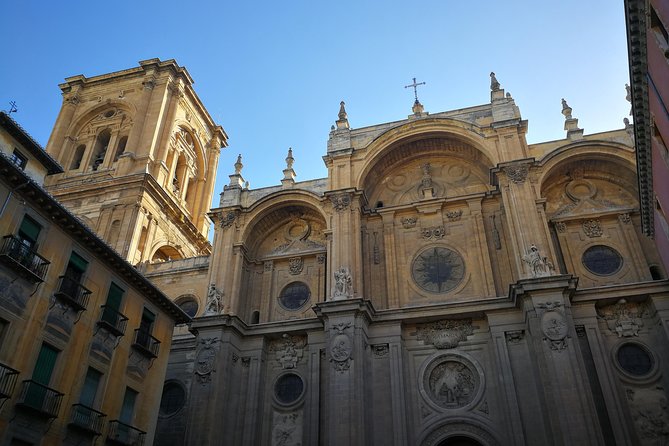 Royal Chapel and Cathedral + San Jerónimo Monastery - Key Points