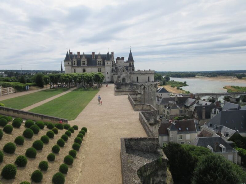 Royal Château of Amboise Private Tour With Entry Tickets - Inclusions and Exclusions