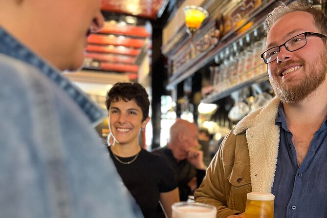 Royal Historic Pubs Walking Guided Tour in London - Exploring Historic Pubs in London