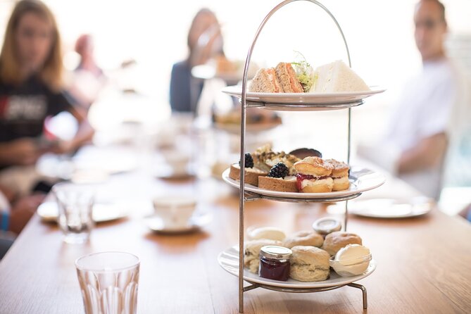 Royal London Tour With Westminster Abbey Visit & Afternoon Tea - Accessibility and Additional Information