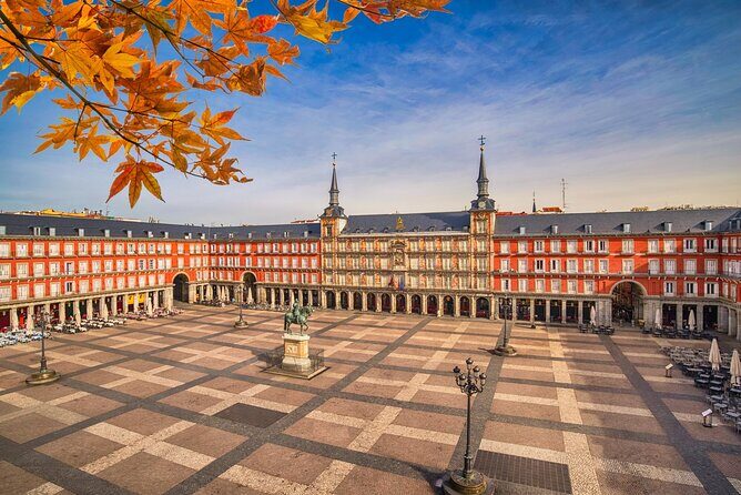 Royal Madrid Private Walking Tour: Palaces & Plazas - A Detailed Look at the Madrid Royal Palaces & Plazas Tour