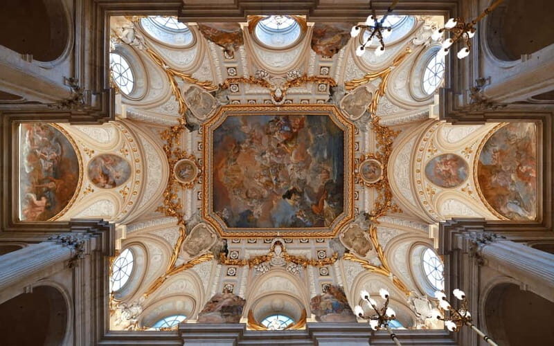Royal Palace of Madrid: Private tour with entrance included - Key Points