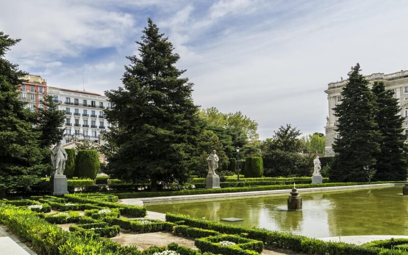 Royal Palace of Madrid: Private Tour With Entrance Included - Tour Highlights