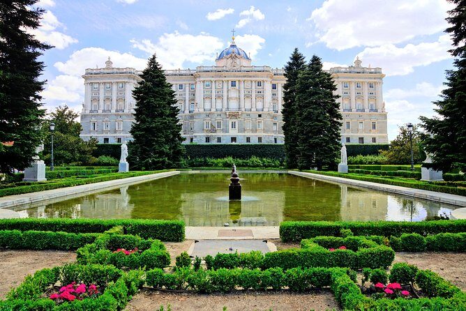 Royal Palace of Madrid Private Tour with Tickets - The Royal Palace Tour: A Closer Look