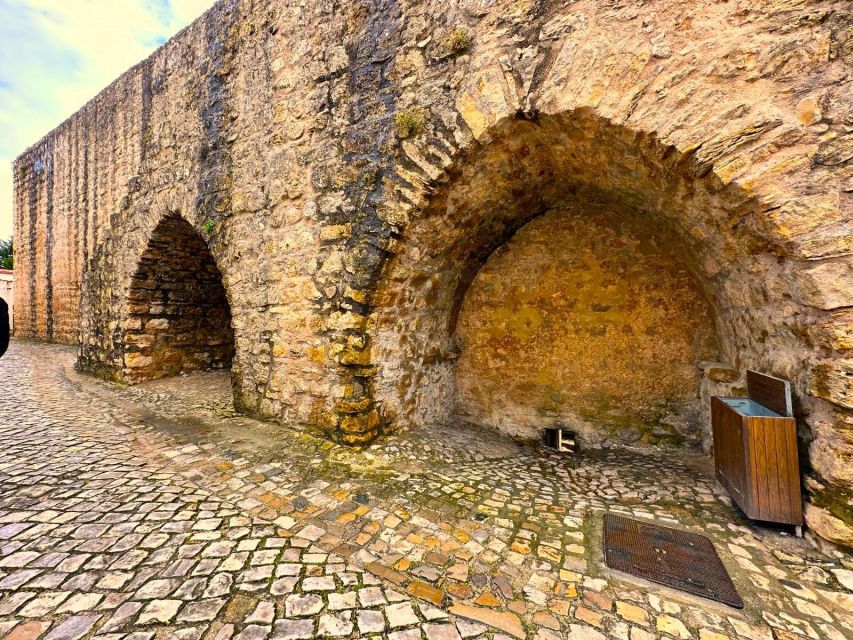 Royal Retreats And Waves: Obidos and Foz De Arelho Lagoon - Itinerary at a Glance