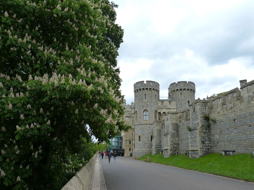 Royal Windsor Castle Tour Private Including Tickets - Accessibility Features