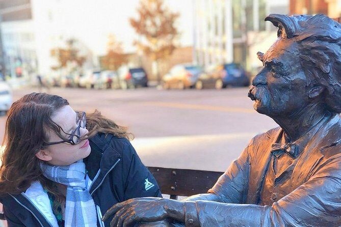 Royalty Themed App Based Scavenger Hunt in Broken Arrow - Who Would Love This Tour?