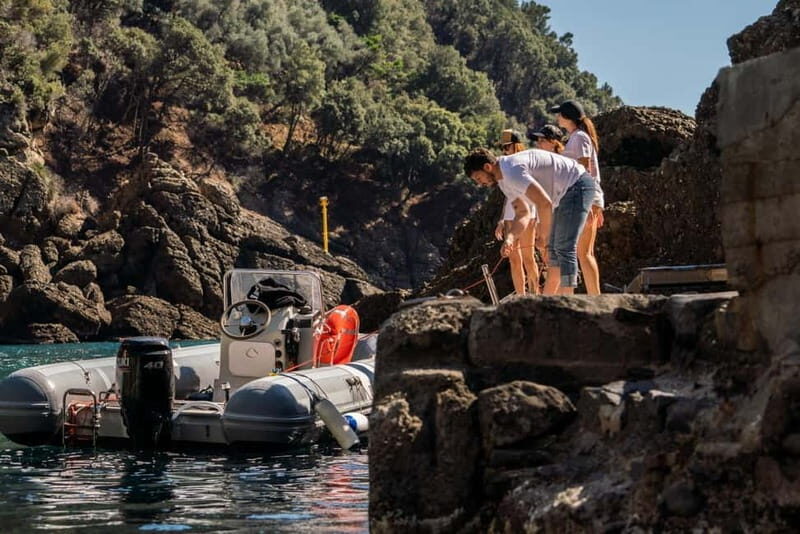 Rubber dinghy rental 500 - Key Points