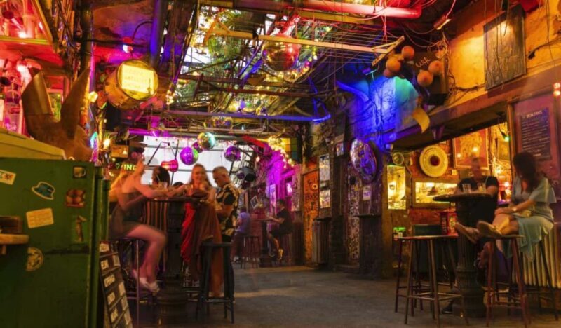 Ruin Bars Private Tour (Culture, history, and drinks) - Authentic Stories and Genuine Insights