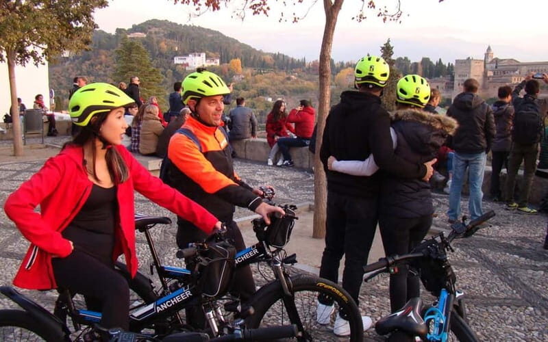 Ruta en Bicicleta Eléctrica por los Encantos del Sacromonte - Key Points