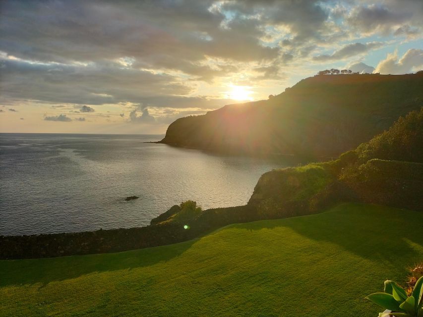 S. Miguel: Sunset Picnic With Azorean Flavors - Key Points