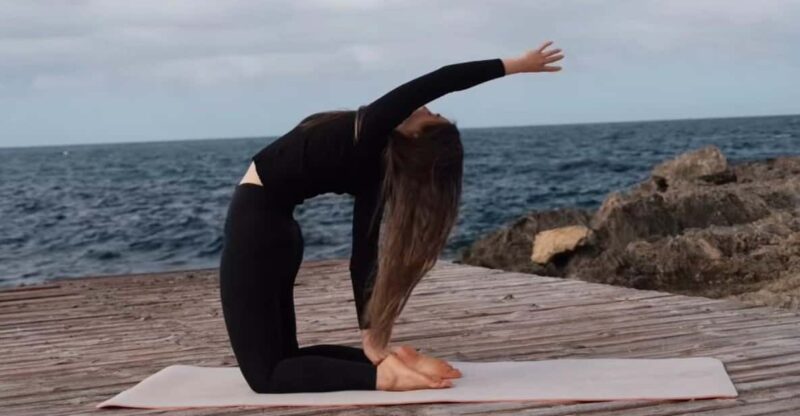 Sa Rapita / Es Trenc: Vinyasa Yoga Class at the Beach - Class Overview