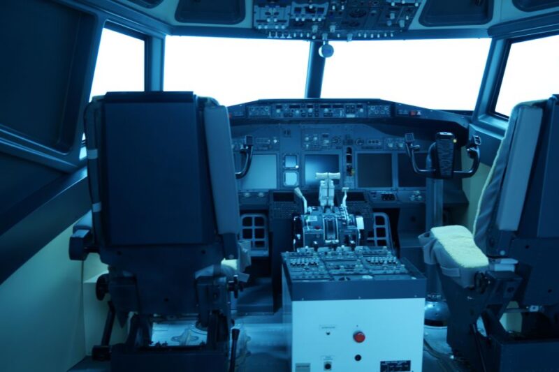 Sabadell (Barcelona): Flight Simulator Experience B737 - Booking Information