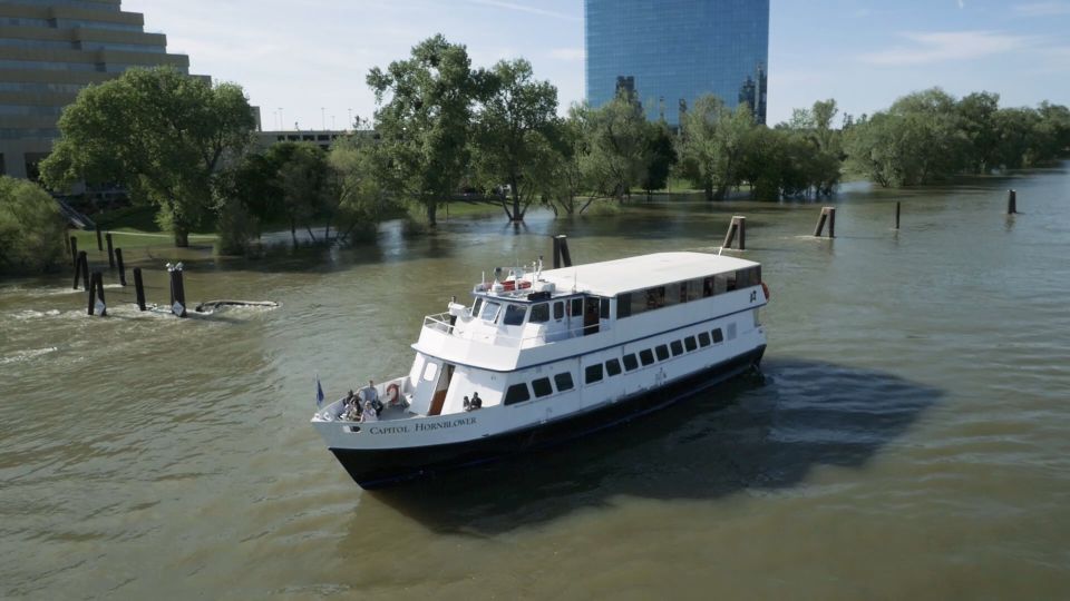 Sacramento: Sights and Sips Cruise - Sacramento Skyline Views