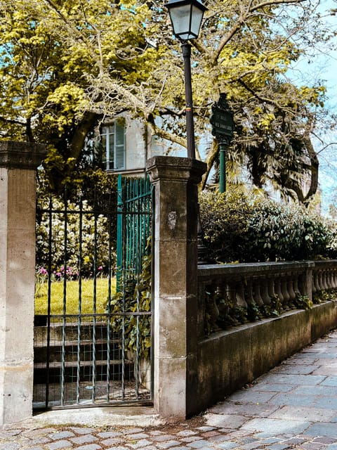 Sacré-CœUr De Montmartre Guided Tour - Itinerary Highlights