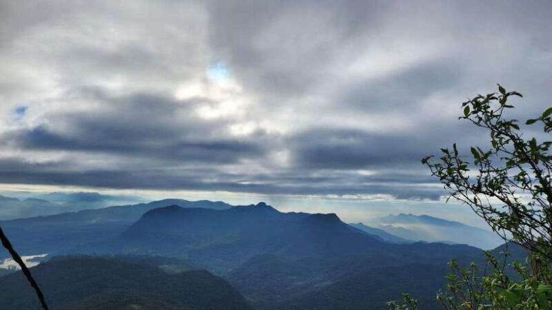 Sacred Sunrise Adventure: Adams Peak Day Tour - Key Points