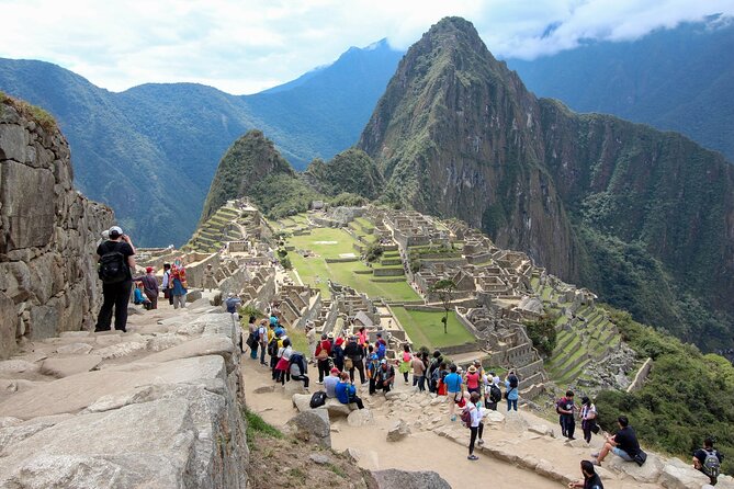 Sacred Valley and Machu Picchu 2 Day Tour With Accommodation - Itinerary Details