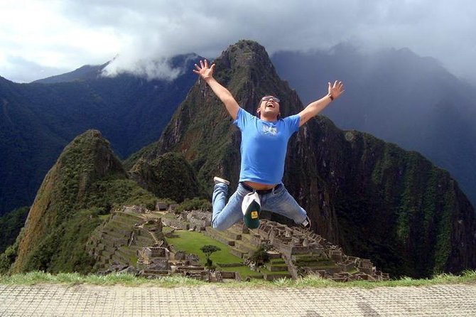 Sacred Valley and Machupicchu 02 Days and 01 Night - Pickup and Schedule