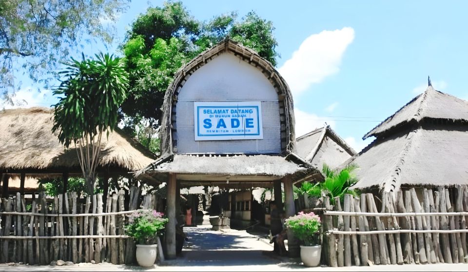 Sade Village, Kuta Lombok, and South Coasts: Private Tour - Sade Village