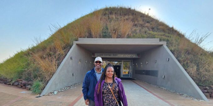 Safari and Lion Park / Cradle of Humakind, Maropeng Museum - Customizable Trip