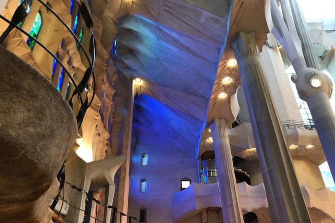Sagrada Familia Express Private Guided Tour - Confirmation and Booking Process