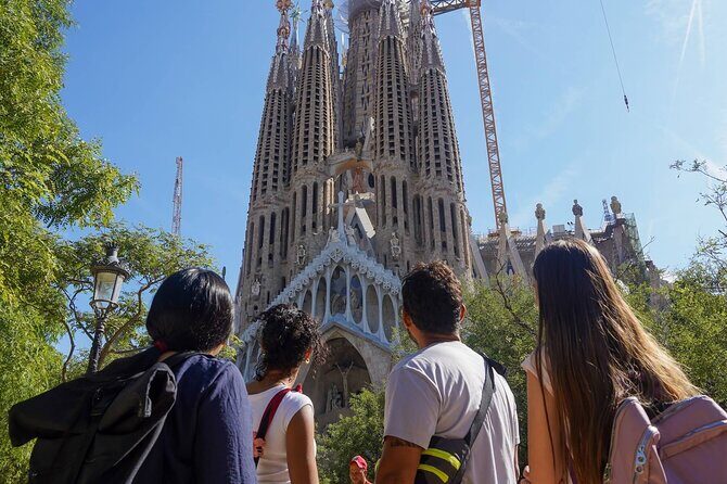 Sagrada Familia & Park Guell Guided Tour - Practicalities and What to Expect