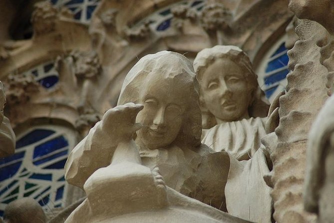 Sagrada Familia Private Tour With Expert Guide - Booking Process and Options