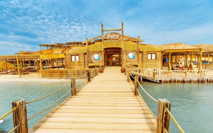 Sahl Hasheesh: Orange Island Trip With Snorkel & Parasailing - Inclusions and Amenities
