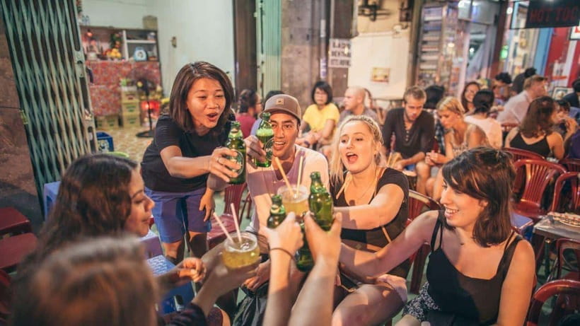 Saigon at Sunset: Ultimate Street Food Experience - Food and Beverage Offerings