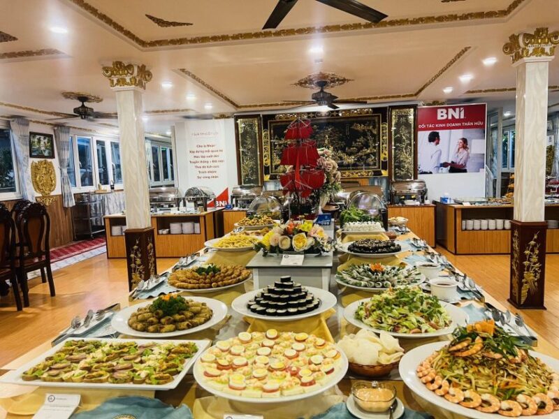 Saigon by Night and Dinner on Cruise - Key Points