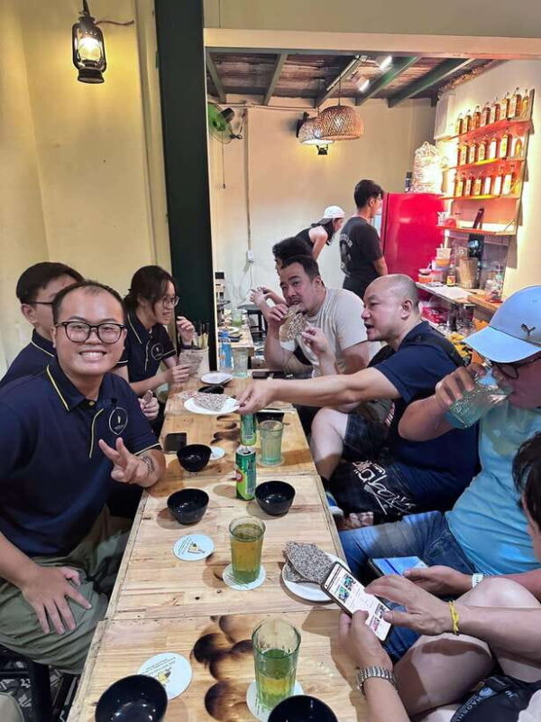 Saigon: Craft Beer & Local Food Experience Tour On Motorbike - Customer Feedback