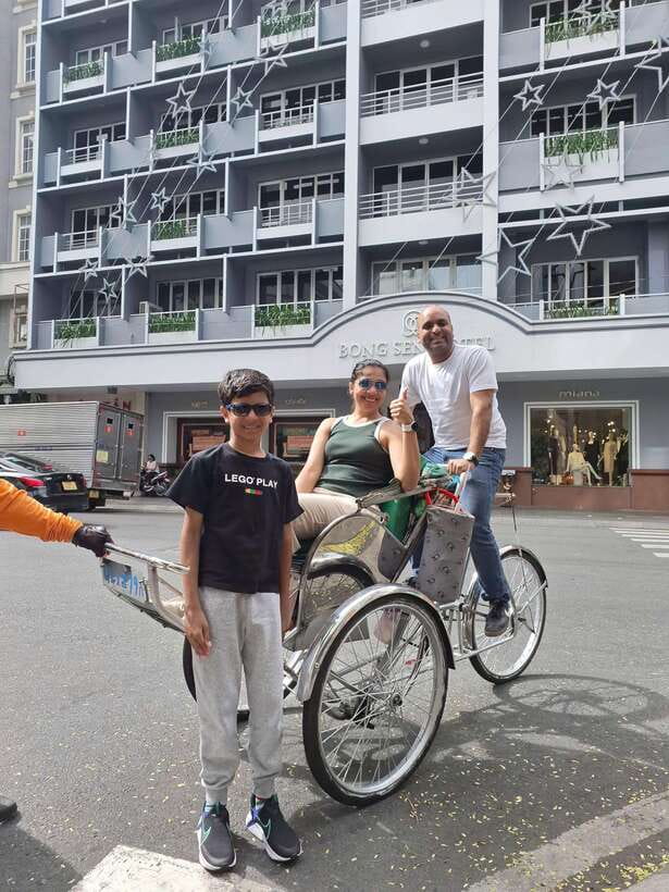 Saigon Cycling Tour: Ho Chi Minh City Street Food Bike/Cyclo - Customizable Culinary Delights