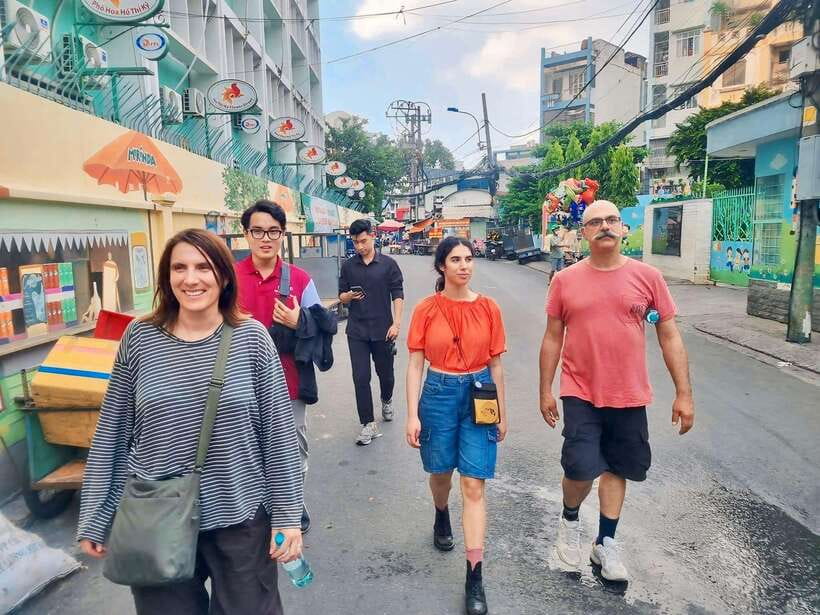 Saigon Food Tour & Highlight Hidden Gems on Scooter - Cultural Insights and Interactions
