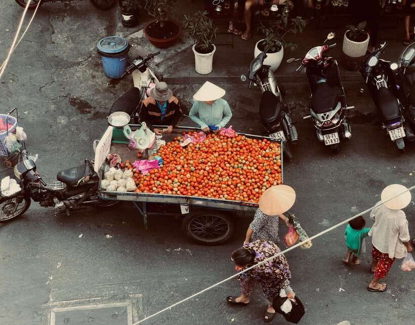 Saigon Local Sightseeing Walking Tour - Key Points