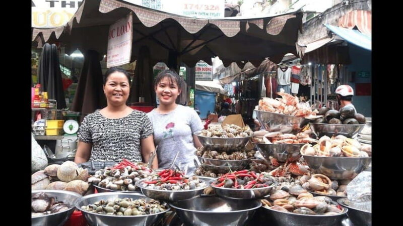 Saigon: Michelin Guide Food Tour With Ao Dai Female Riders - Key Points